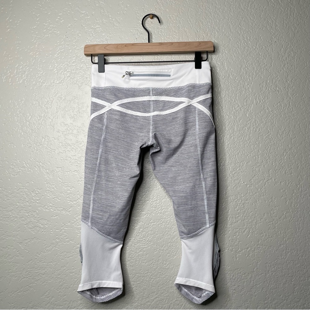 Lululemon Run: Pace Crop Wee Are From Space White Combo Striped - Picture 6 of 9
